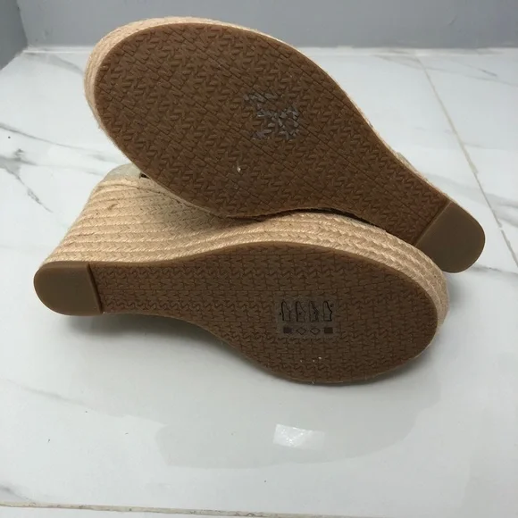 Michael Kors Berkley Espadrille Wegde light gold 10 - Picture 3 of 9